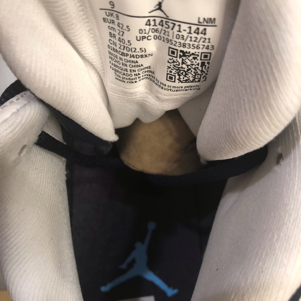New in box Authentic Air Jordan 13 Obsidian Size 9 - Picture 3 of 4